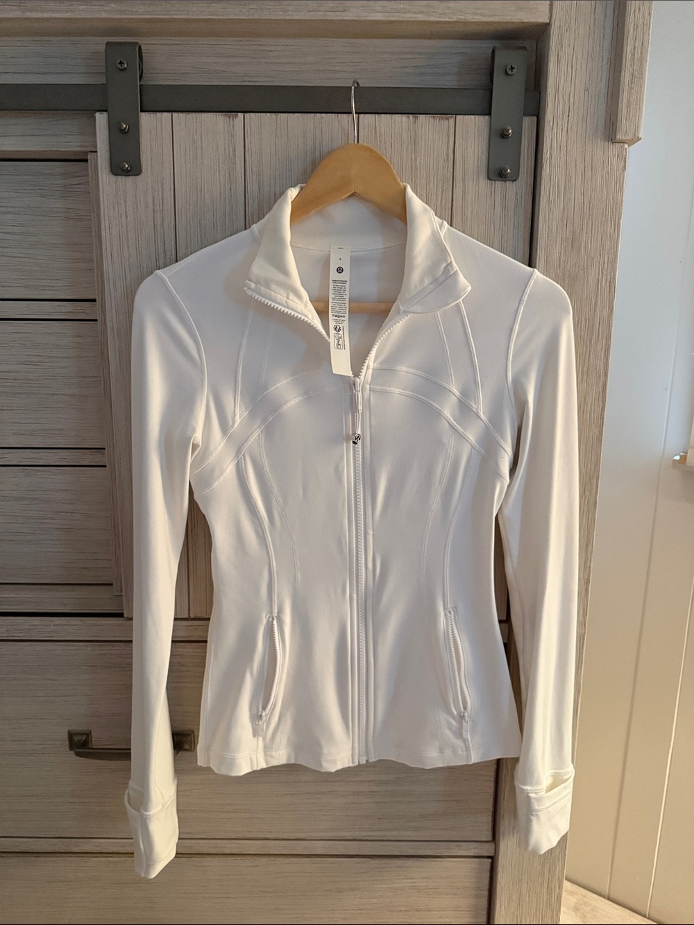 lululemon athletica white define jacket (like new) size 4